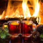 Glühwein am Kamin