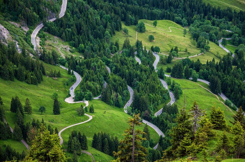 Deutsche Alpenstraße Oberjoch-Pass im Allgäu