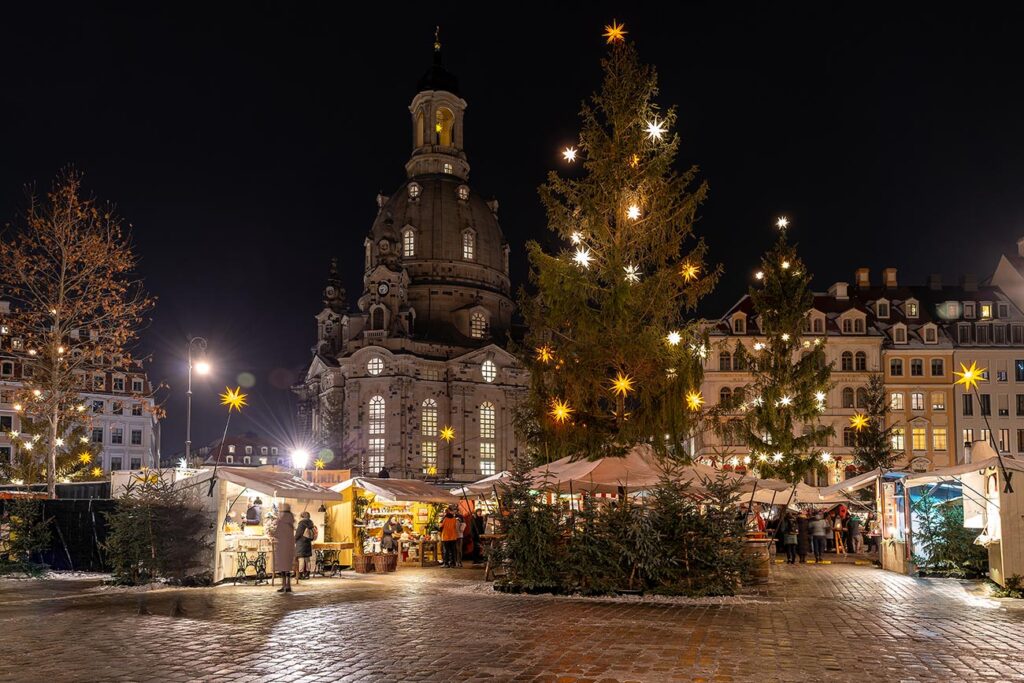 Dresdner Weihnachtsmarkt auf dem Neumarkt