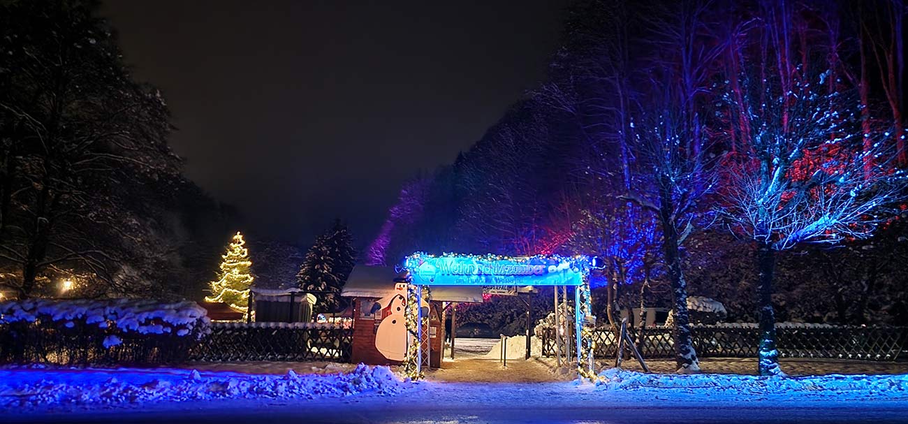 Weihnachtszauber am Trusetaler Wasserfall