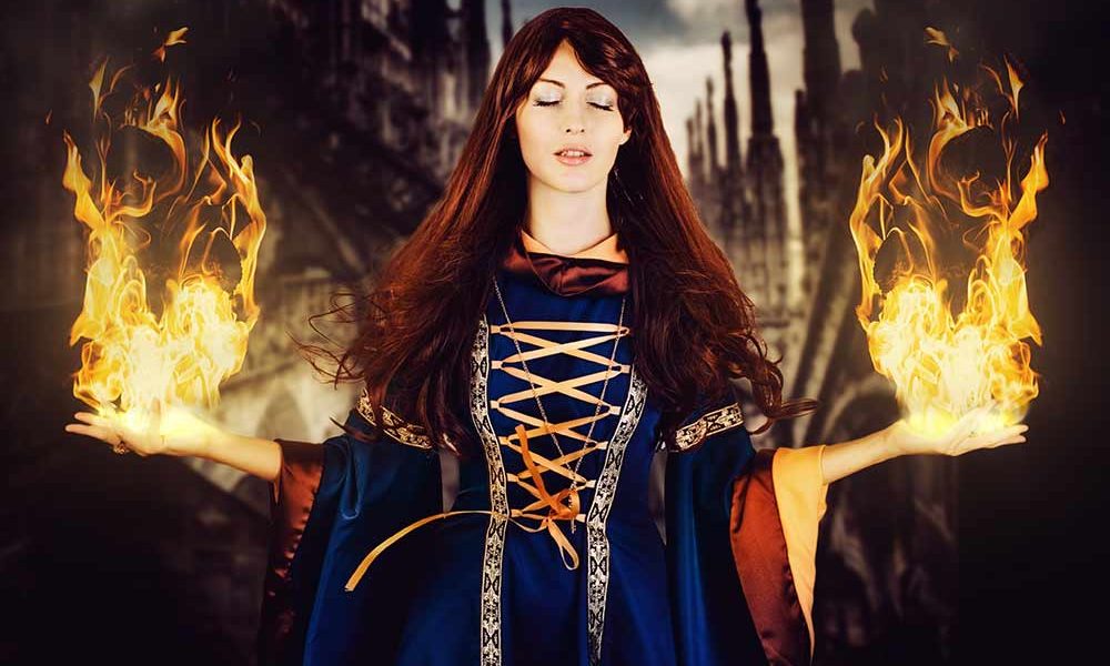 Mittelalter Frau mit Feuer