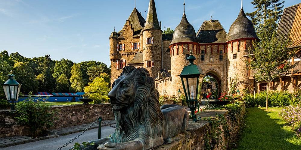 Ostermarkt auf Burg Satzvey