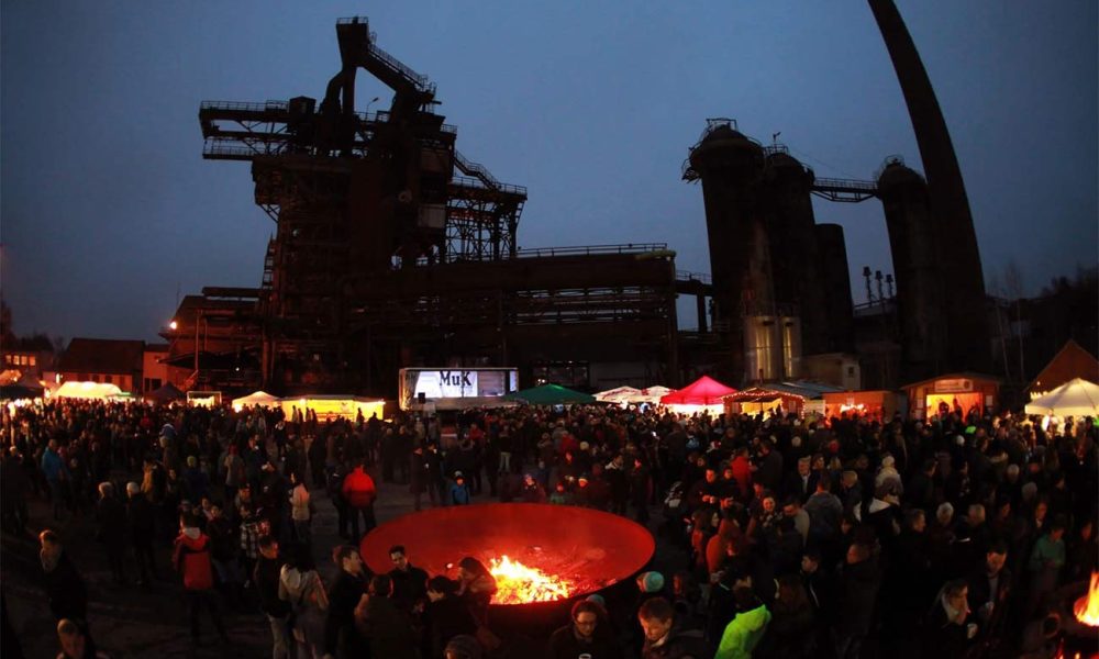 Weihnachtsmarkt auf der Hochofen-Plaza