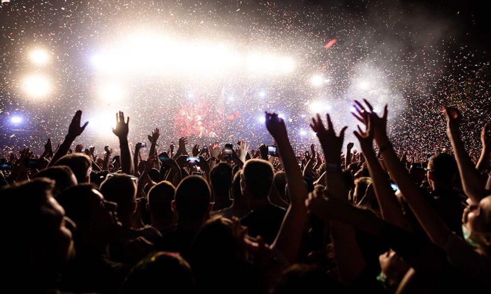 konzert menschen buehne